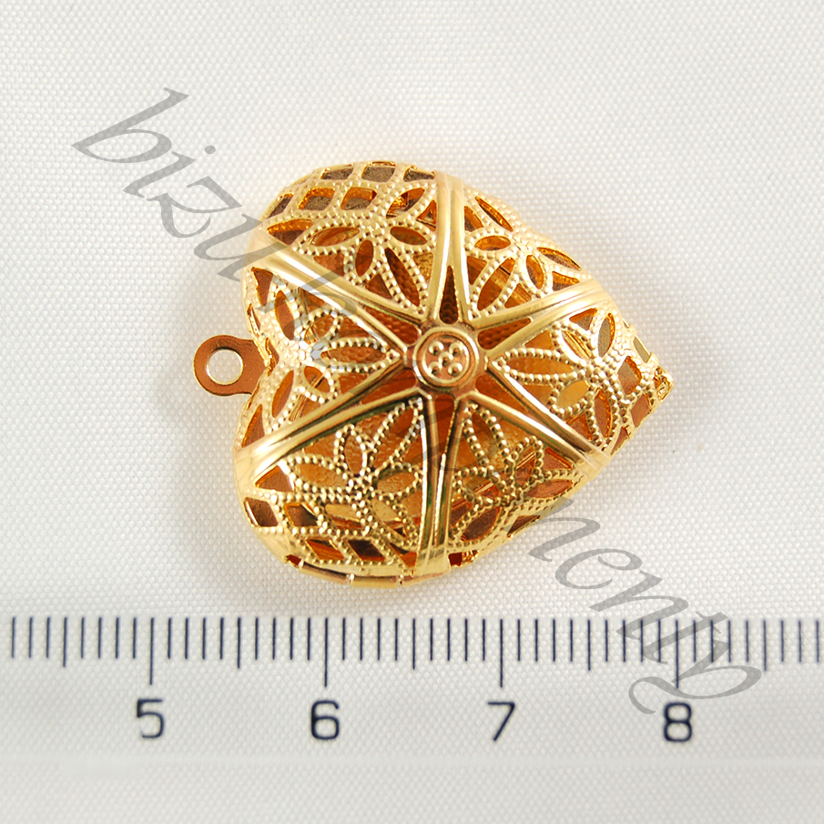 Filigránový medailon - kruh zlaté barvy