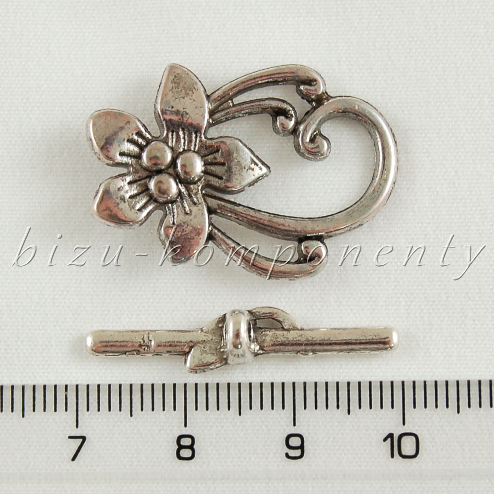 Velké srdíčkové americké zapínání, stříbrná barva