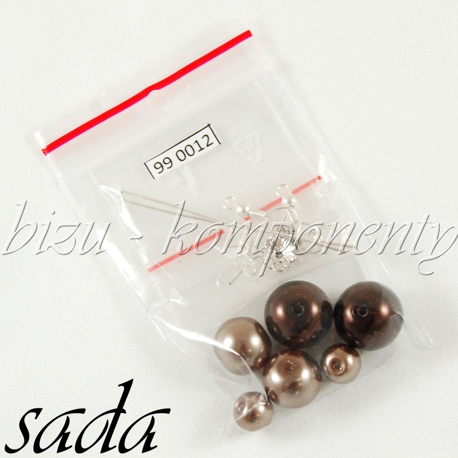 Sada na fialový vánoční stromek