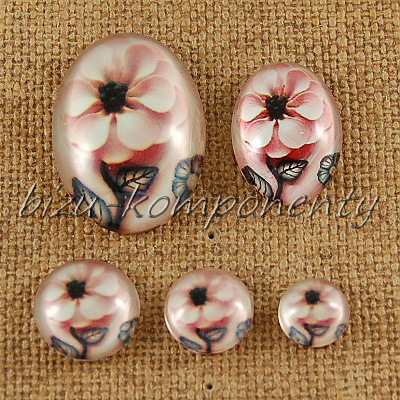 Skleněný kabošon šípková růže, 10mm