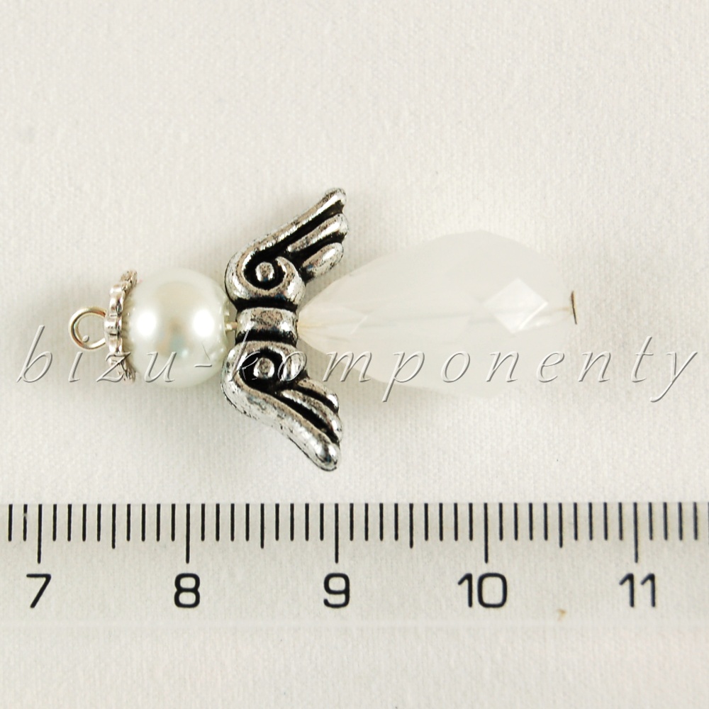 Sada na výrobu pěti menších bílých andílků, kapka