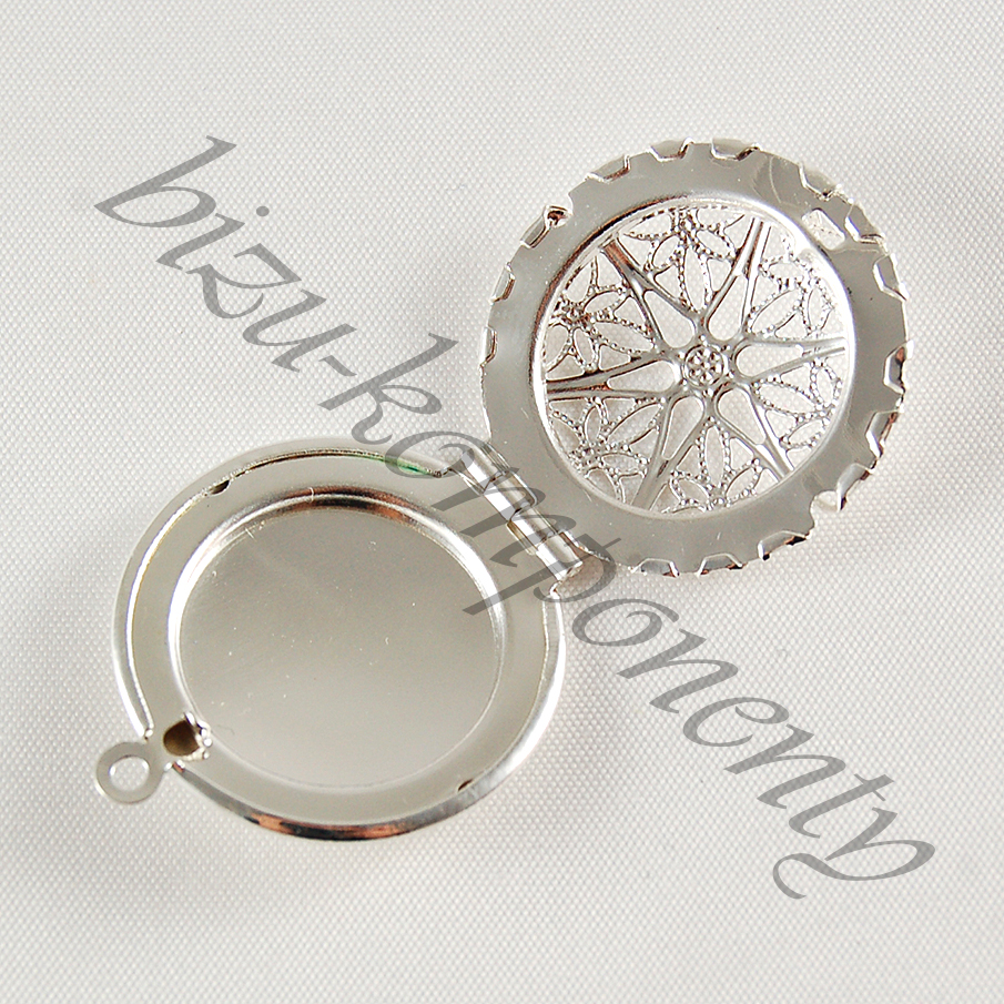 Filigránový medailon - kruh stříbrné barvy