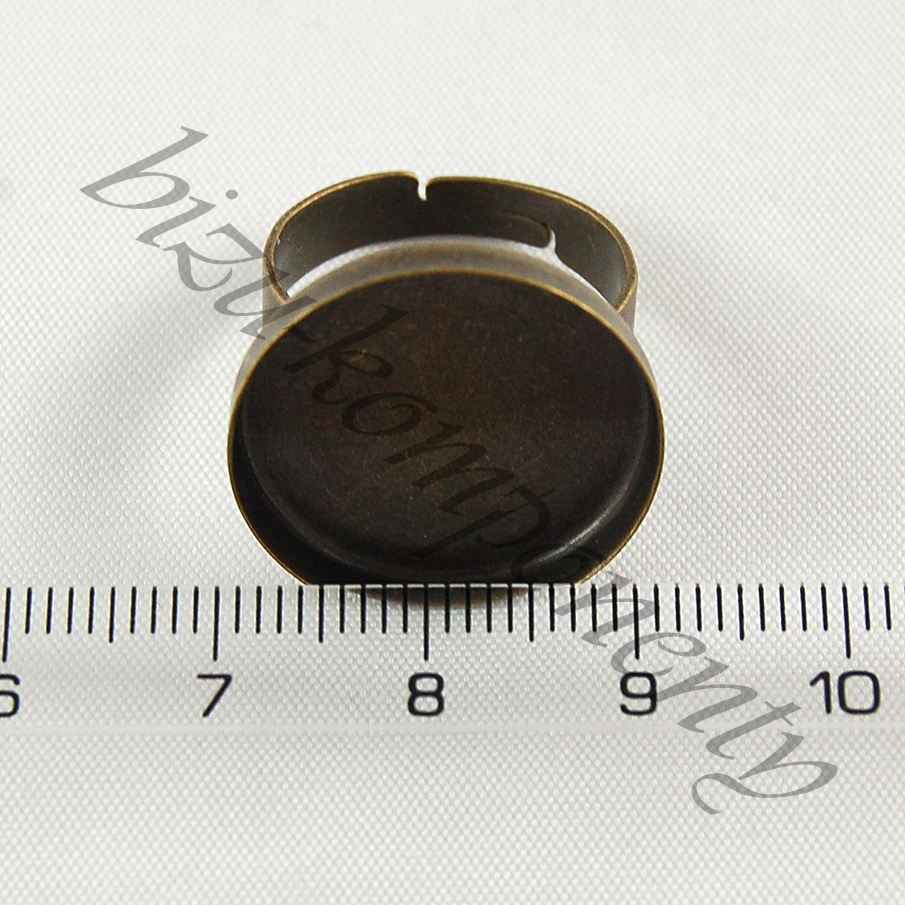 Prsten bronzové barvy s kulatým lůžkem 20mm