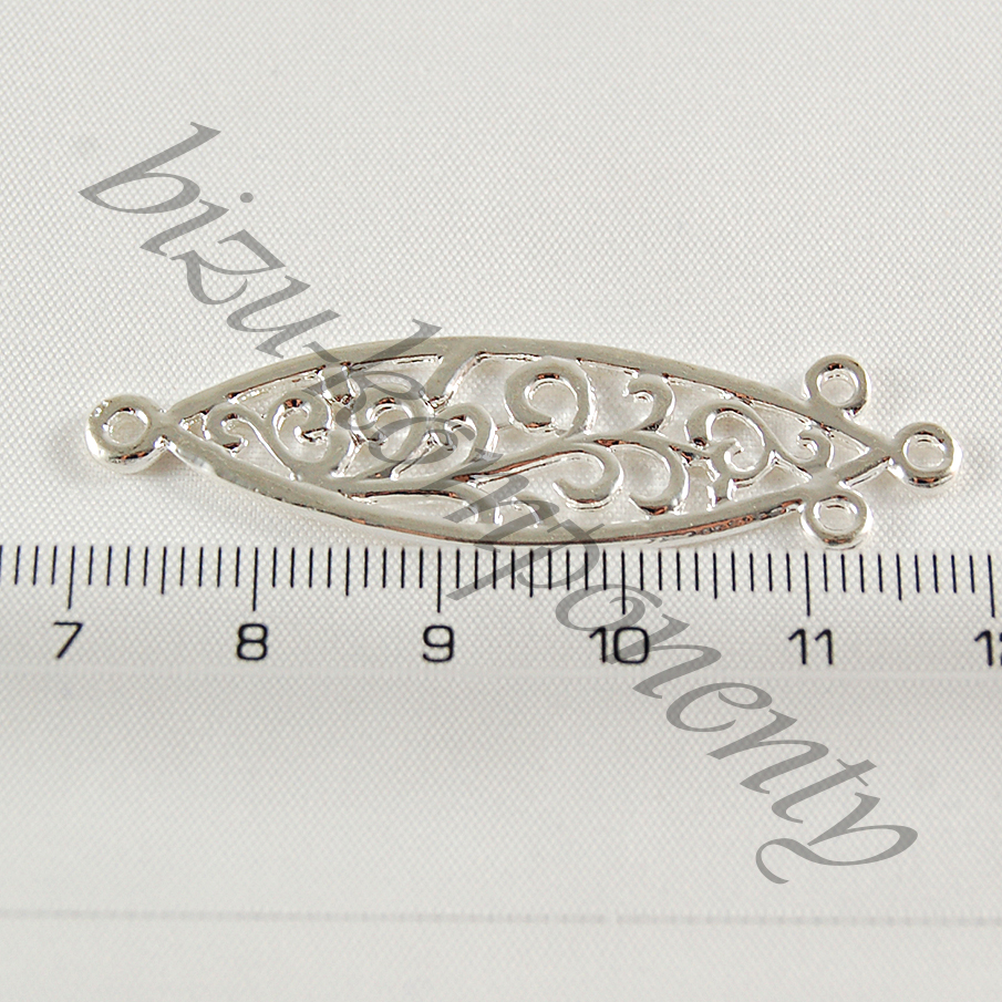 Dlouhatánské ramínko stříbrné barvy