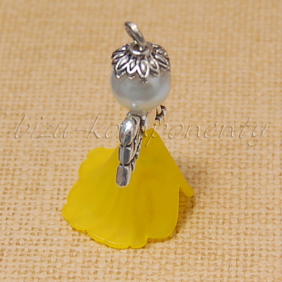 Sada na výrobu pěti žlutých rozevlátých andílků