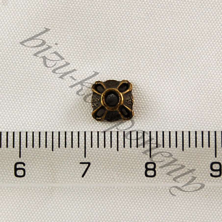 Čtvercový kaplík bronzové barvy 10ks