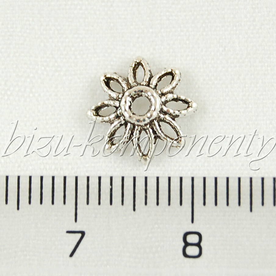 Masivní tečkovaný kaplík, 12mm, stříbrná barva 1ks