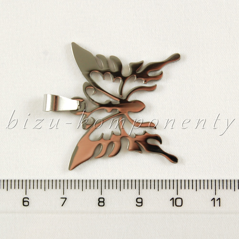 Motýlek parádník, chirurgická ocel