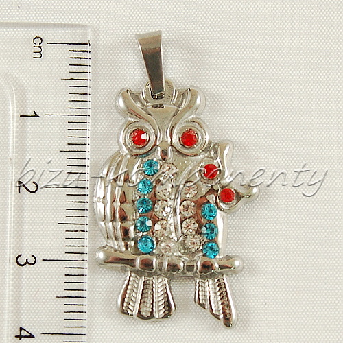 Soví máma, chirurgická ocel