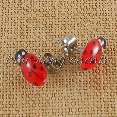 Skleněný kabošon beruška 13x9mm