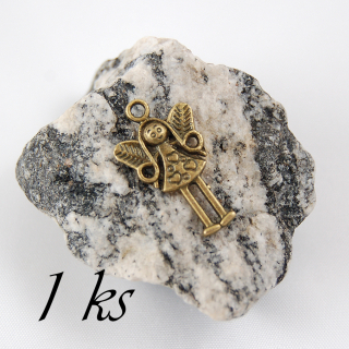 Malá víla bronzové barvy