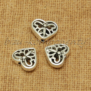  Srdíčkový korálek, stříbrná barva