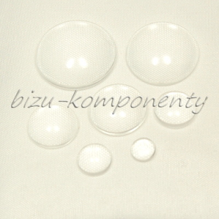 Skleněný kabošon čirý bez obrázku 6mm