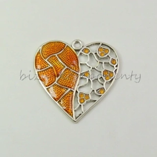 Žluté srdce, stříbrná barva