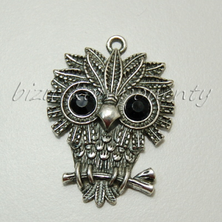 Sova s černýma očima, stříbrná barva