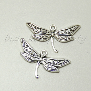 Vážka, stříbrná barva