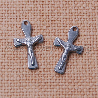 Křížek, 17x10mm, ocel