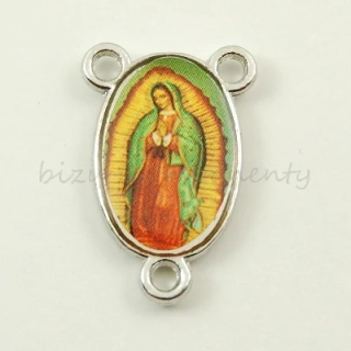 Panenka Marie, 25x13mm, tři očka, stříbrná barva
