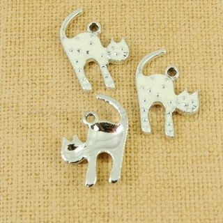 Bílá smaltovaná kočka