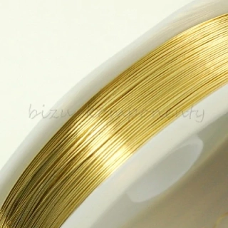 Měděný lakovaný drát zlaté barvy 0,5mm 8m