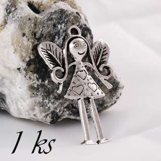 Velká víla stříbrné barvy