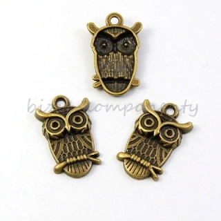 Soustředěná sovička, bronzová barva