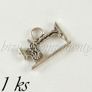 Šicí stroj, stříbrná barva