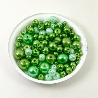 Směs voskovaných perlí zelené barvy 3-10mm 30g
