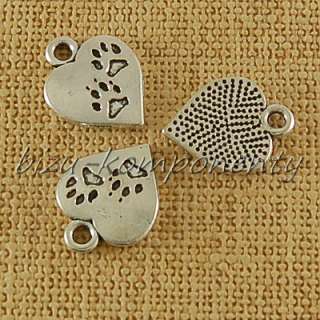 Srdíčko s tlapkami, stříbrná barva