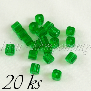 Zelené skleněné kostičky 4mm 20ks