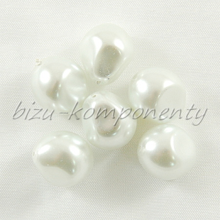 Bílé voskované perle - tři plošky 16x14mm 3ks