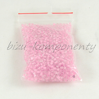 Světle růžový průsvitný rokajl 2mm 20g