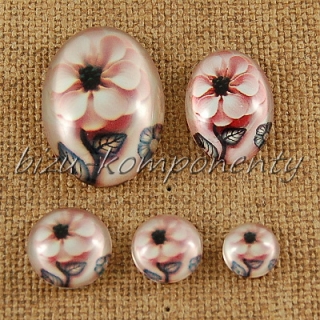 Oválný skleněný kabošon šípková růže, 25x18mm