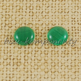 Zelený kabošon, 6 mm